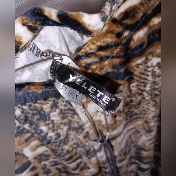 Yelete super soft comfy stretchy multi-animal print leg wear OS - Picture 3 of 8